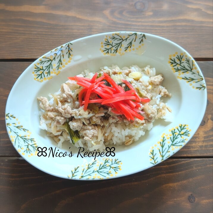 もやしとニラのひき肉あんかけ丼